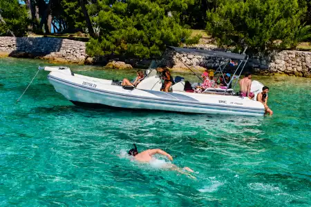 Dugi Otok Gems: Sakarun-Cave-Lagoon-Snorkeling & Drinks Full-Day Group Tour. Please note: €15 mooring fee is payable on arrival