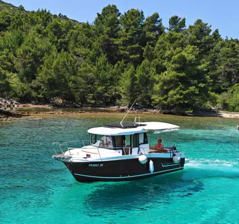 Full-day boat tour to Dugi Otok, Blue Lagoon, and Sakarun Beach