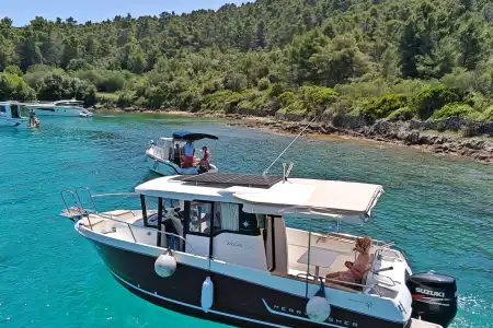 Full-day boat tour to Dugi Otok, Blue Lagoon, and Sakarun Beach