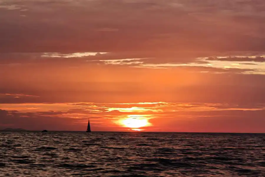 Romantic Zadar Sunset and Night Coctails Cruise